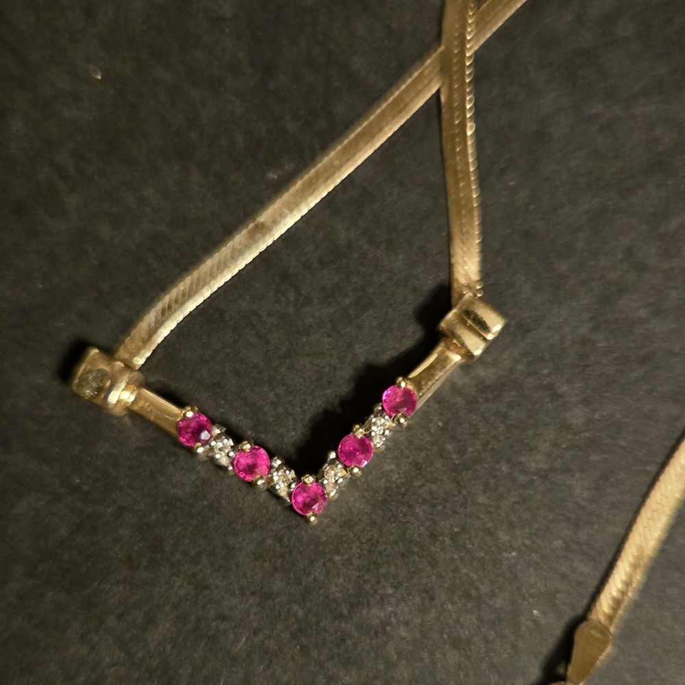 Gold Necklace with Rubies And Diamonds V-Design Herringbone